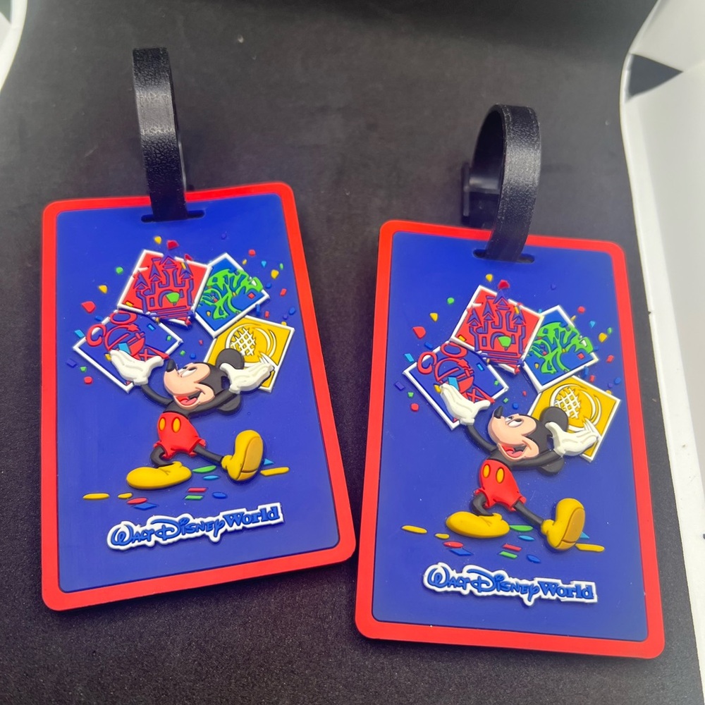 Preowned Walt Disney World Luggage Tags (2)